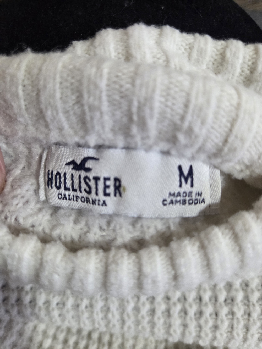 Hollister Women's White Waffle Knit Cropped Mock Neck Sweater Medium - Picture 4 of 7